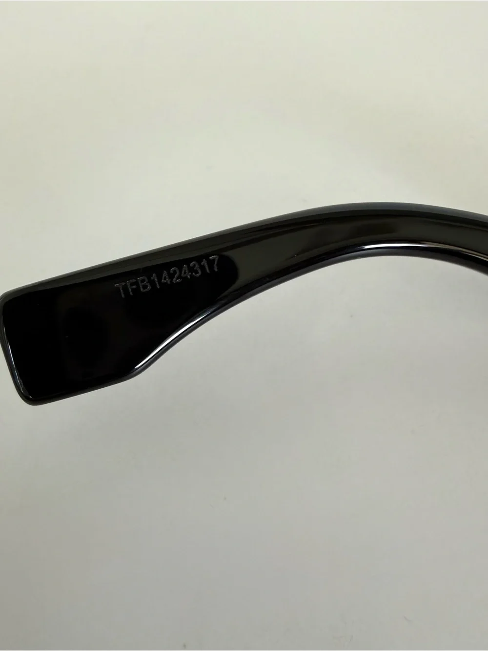 NEW!!! Fendi women sunglasses FE40191F 50E Authentic